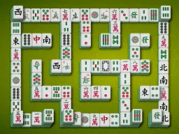 この画像には、TheMahjong.com でオンラインプレイできる麻雀レイアウト ラビリンス が表示されています。